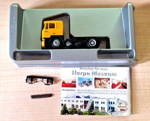 Herpa 146173 man f2000 446 - man, 19.446